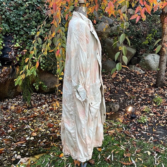 FREE PEOPLE PINK & TAN TYE DYE LONG JACKET 🩷🤎- XS/S - TP - RUNS BIG !- NEW ! - Picture 10 of 13